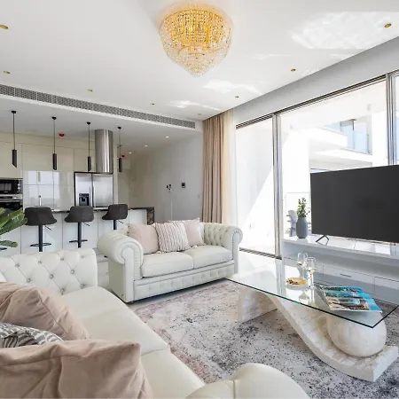 Sanders Dione Residences - Pleasant 2-bedroom With Sea View *