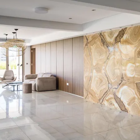 Apartman Sanders Dione Residences - Pleasant 2-bedroom With Sea View *