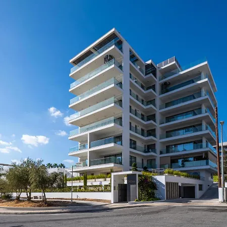 Sanders Dione Residences - Pleasant 2-bedroom With Sea View Apartman
