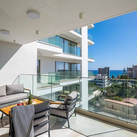Apartment Sanders Dione Residences - Pleasant 2-bedroom With Sea View
