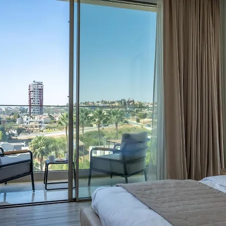 Sanders Dione Residences - Pleasant 2-bedroom With Sea View *